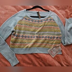 NWT Aratta Women's Blue and Peach Patterned Sweater (Rare/Limited)